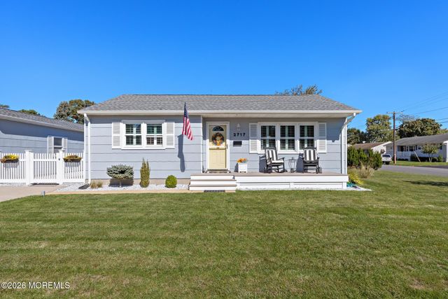 2717 Shady Glen Avenue, Point Pleasant, NJ 08742