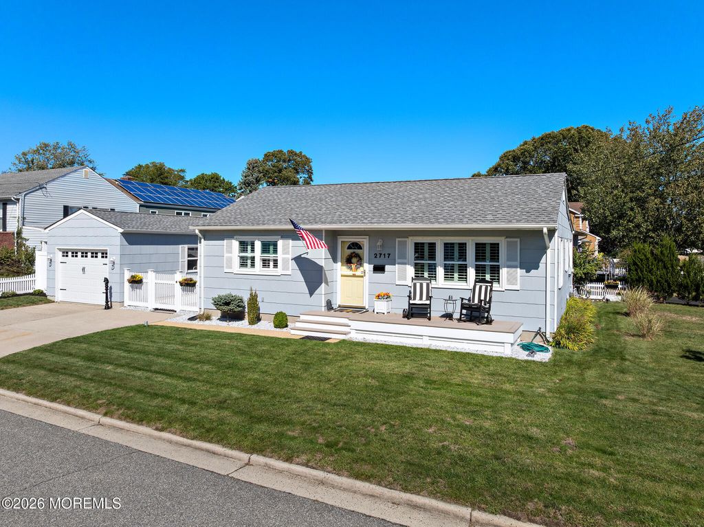 2717 Shady Glen Avenue, Point Pleasant, NJ 08742