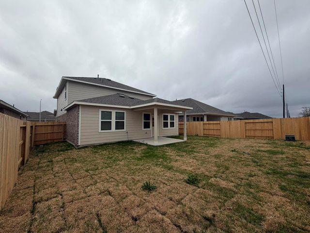 4727 Bay Vista Drive, Baytown, TX 77523