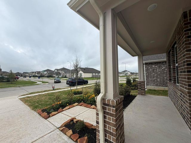 4727 Bay Vista Drive, Baytown, TX 77523