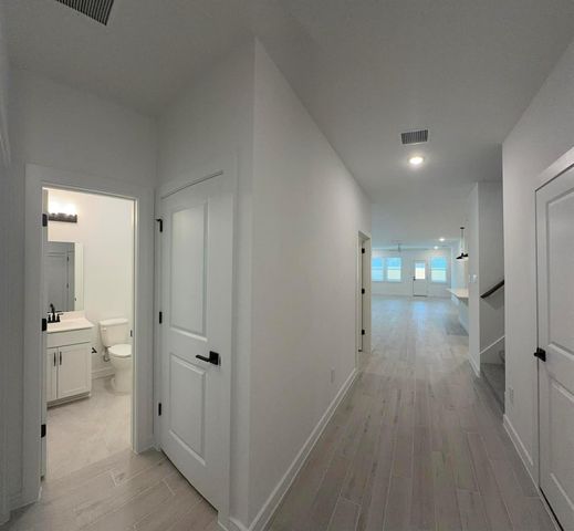 4727 Bay Vista Drive, Baytown, TX 77523