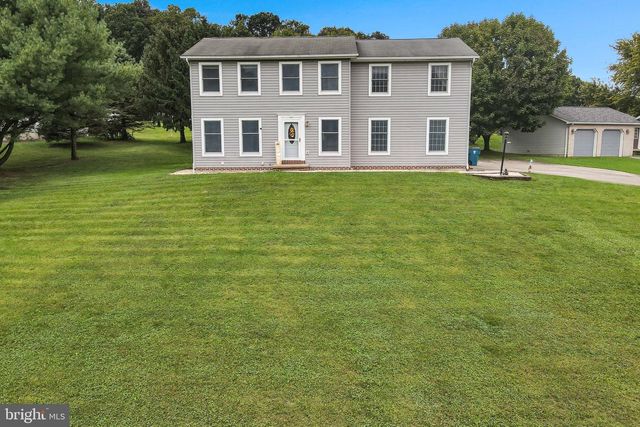 2389 MEETINGHOUSE RD, Spring Grove, PA 17362