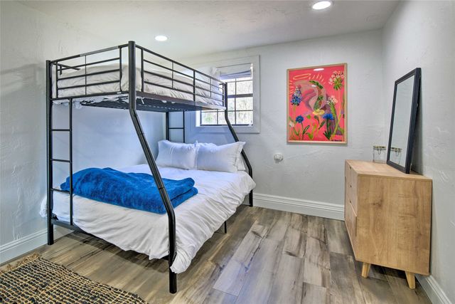 2444 S Lakeview Drive, Gordon, TX 76453