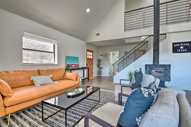 2444 S Lakeview Drive, Gordon, TX 76453