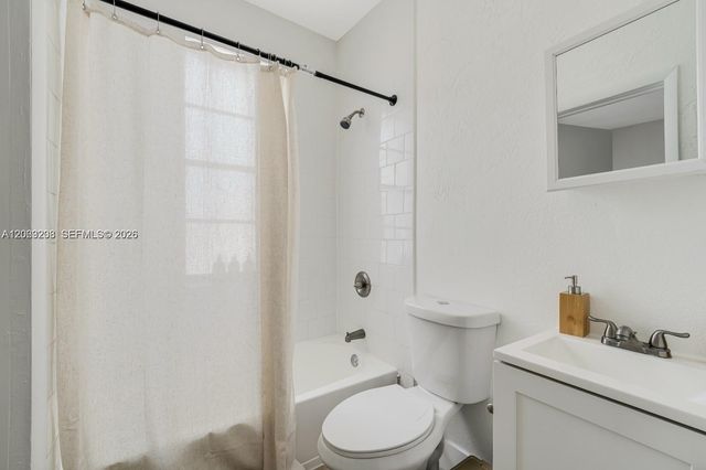 301 SW 10th Avenue 7, Miami, FL 33130