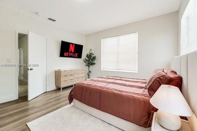 301 SW 10th Avenue 7, Miami, FL 33130