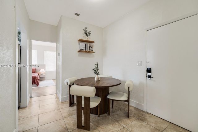301 SW 10th Avenue 7, Miami, FL 33130