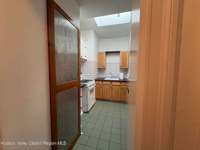 302 Wall Street 3rd Fl, Kingston, NY 12401