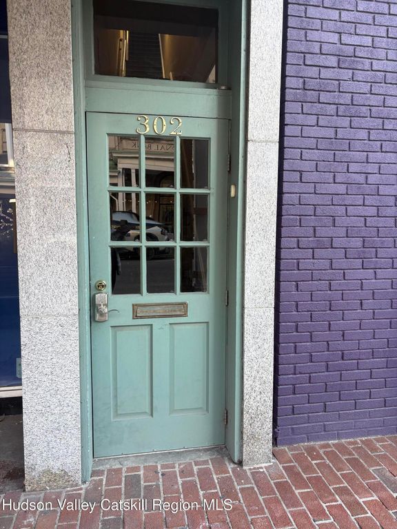 302 Wall Street 3rd Fl, Kingston, NY 12401