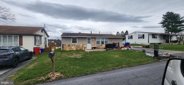 13 FOREST AVENUE, Fayetteville, PA 17222