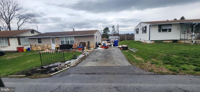 13 FOREST AVENUE, Fayetteville, PA 17222