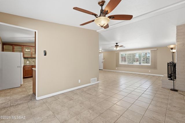 5221 E 4th Street, Tucson, AZ 85711