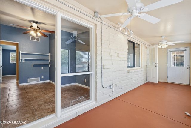 5221 E 4th Street, Tucson, AZ 85711