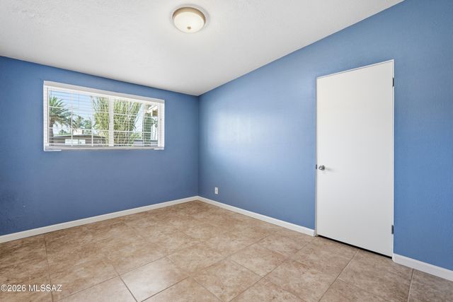 5221 E 4th Street, Tucson, AZ 85711