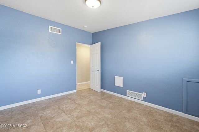 5221 E 4th Street, Tucson, AZ 85711