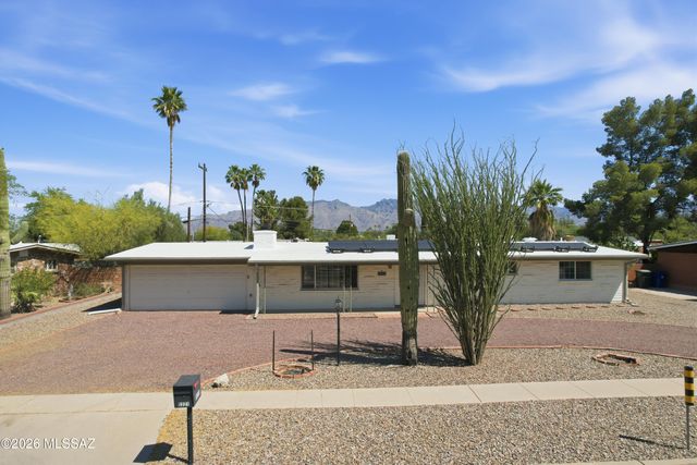 5221 E 4th Street, Tucson, AZ 85711