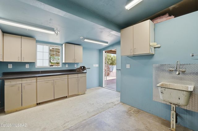 5221 E 4th Street, Tucson, AZ 85711