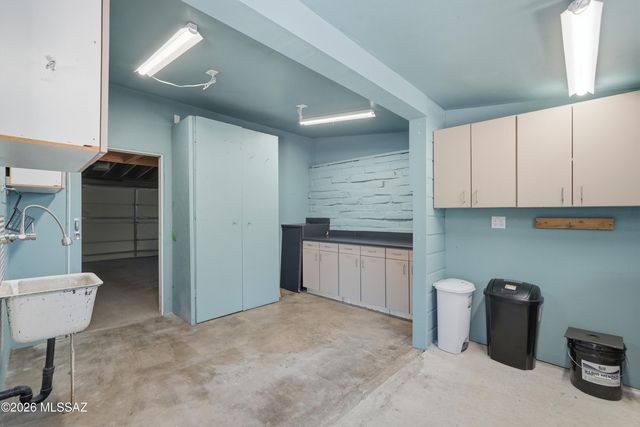 5221 E 4th Street, Tucson, AZ 85711