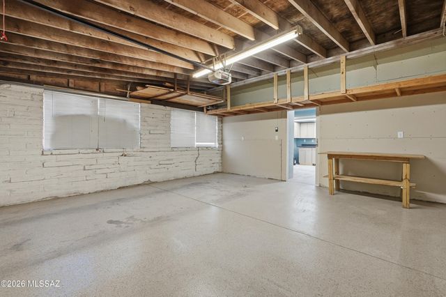 5221 E 4th Street, Tucson, AZ 85711