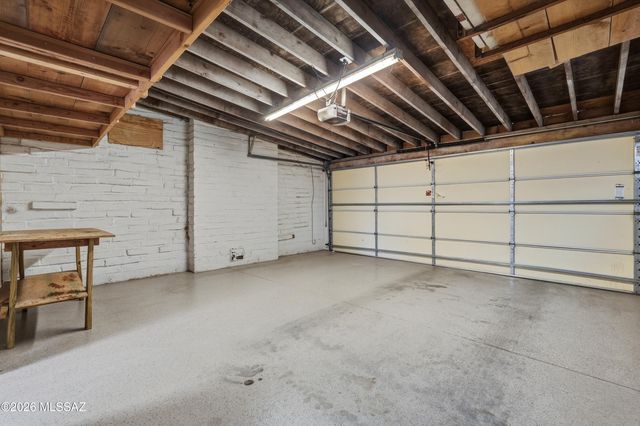 5221 E 4th Street, Tucson, AZ 85711