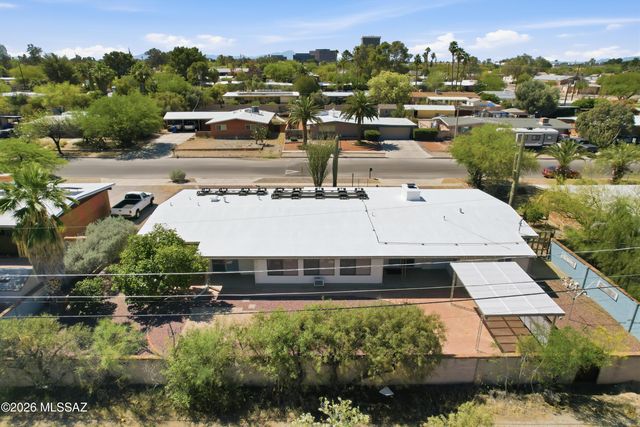 5221 E 4th Street, Tucson, AZ 85711