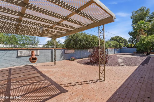 5221 E 4th Street, Tucson, AZ 85711