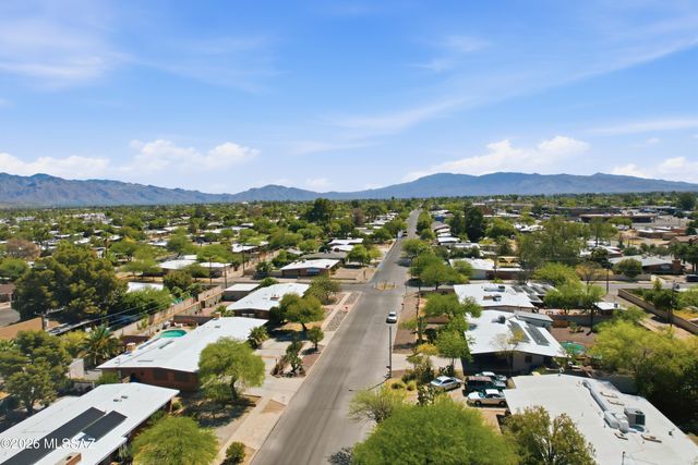 5221 E 4th Street, Tucson, AZ 85711