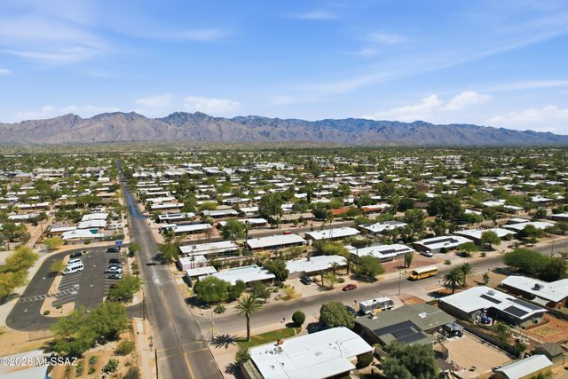 5221 E 4th Street, Tucson, AZ 85711