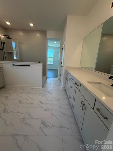 6104 Westheart Way, Charlotte, NC 28278