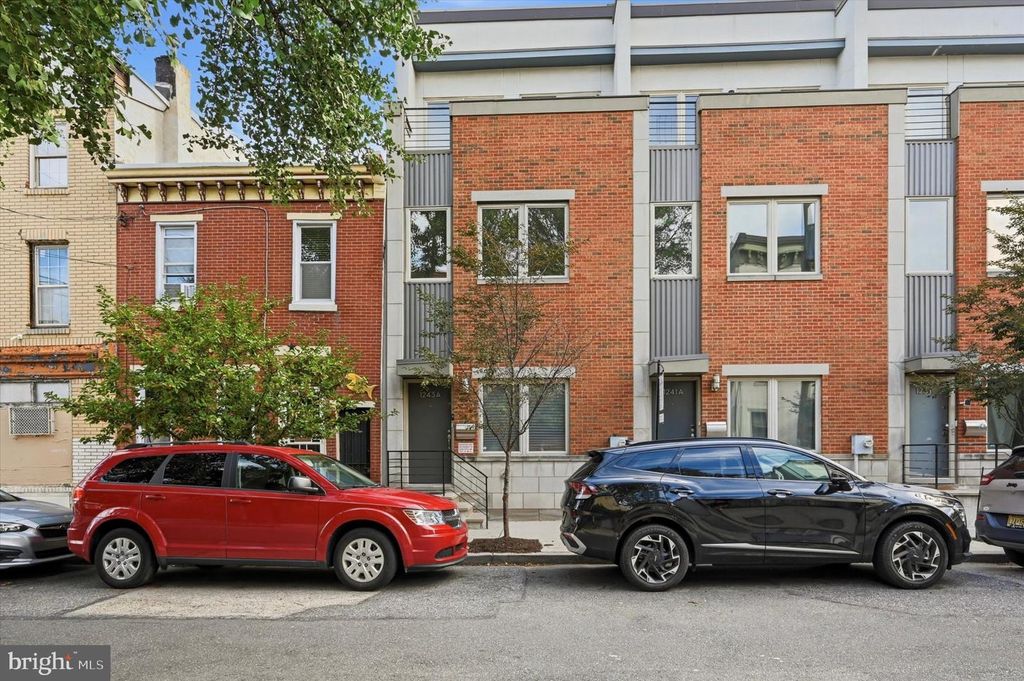 1243 CREASE ST #1, PHILADELPHIA, PA 19125 — photo 2
