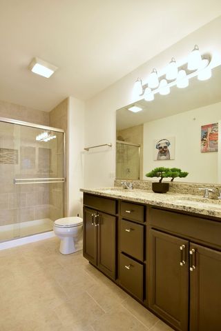803 Lee Street, Des Plaines, IL 60016
