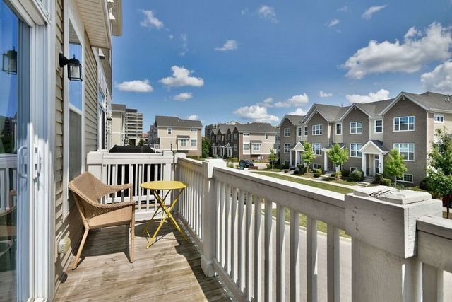 803 Lee Street, Des Plaines, IL 60016
