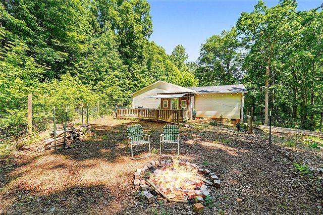9501 US Highway 64 W, Trinity, NC 27370