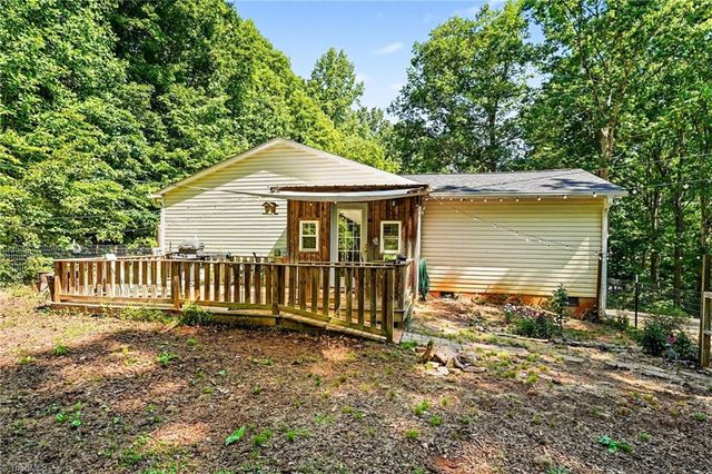 9501 US Highway 64 W, Trinity, NC 27370