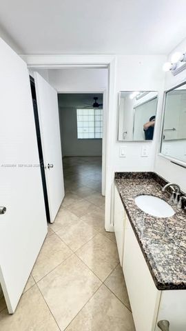 1739 Village Boulevard 106, West Palm Beach, FL 33409