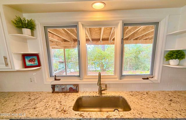 1214 Lupton Drive, Oriental, NC 28571