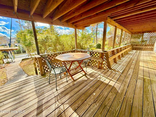 1214 Lupton Drive, Oriental, NC 28571