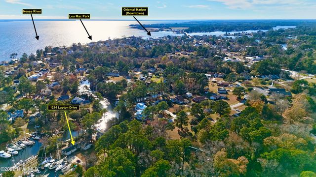 1214 Lupton Drive, Oriental, NC 28571