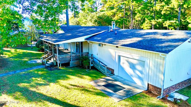 1214 Lupton Drive, Oriental, NC 28571