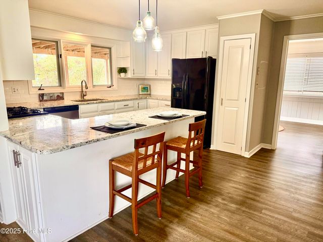 1214 Lupton Drive, Oriental, NC 28571