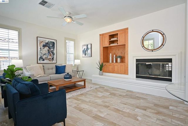 4541 Sweetgale Dr, San Ramon, CA 94582