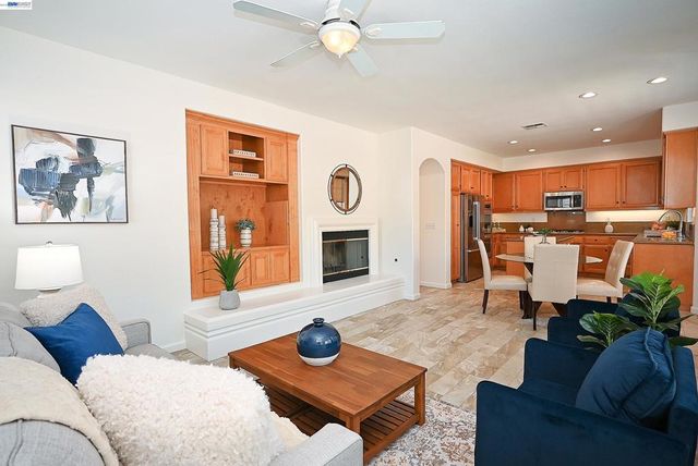 4541 Sweetgale Dr, San Ramon, CA 94582