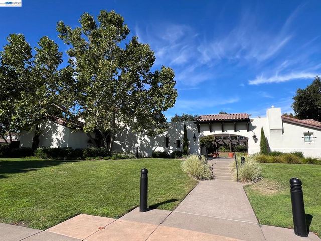 4541 Sweetgale Dr, San Ramon, CA 94582