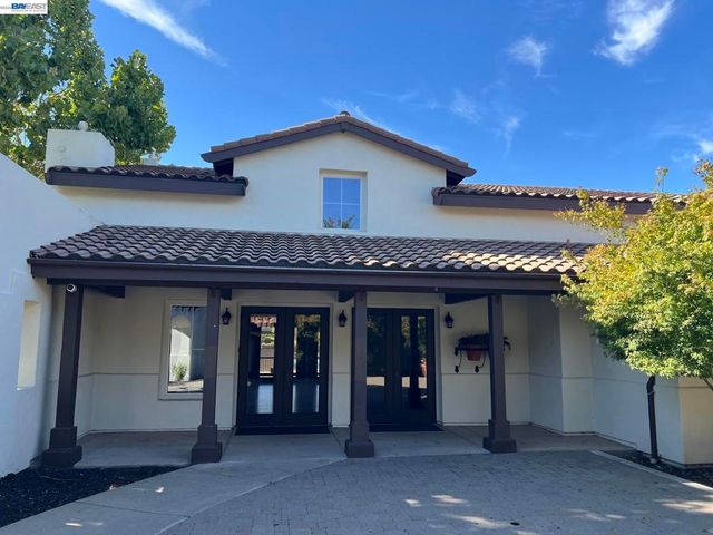 4541 Sweetgale Dr, San Ramon, CA 94582