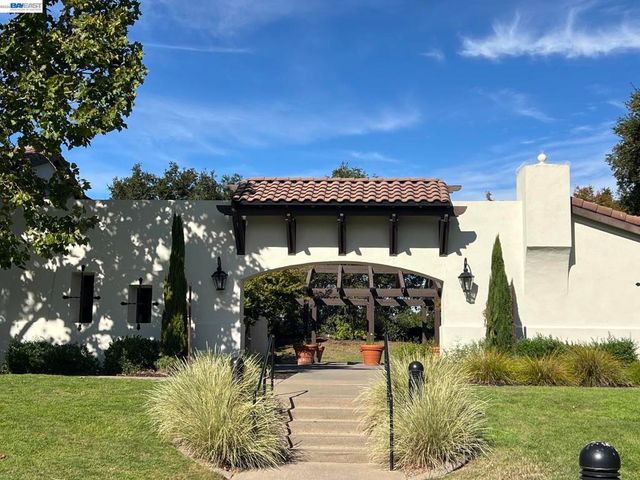 4541 Sweetgale Dr, San Ramon, CA 94582