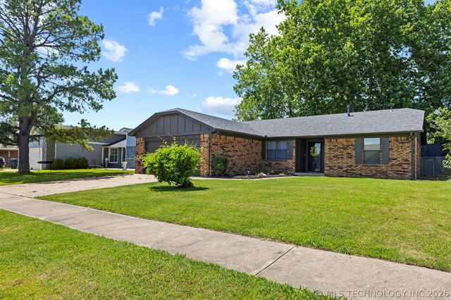 12309 E 81st Street North, Owasso, OK 74055