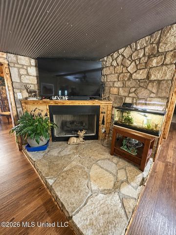 129 Humphrey Road, Holly Springs, MS 38635