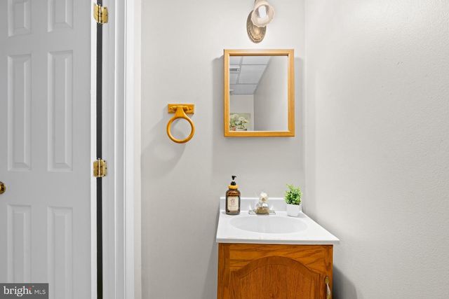 8214 STYERS CT NW, Laurel, MD 20723