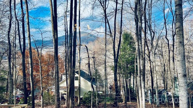 34 Oakridge Drive, Maggie Valley, NC 28751