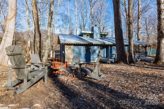 34 Oakridge Drive, Maggie Valley, NC 28751